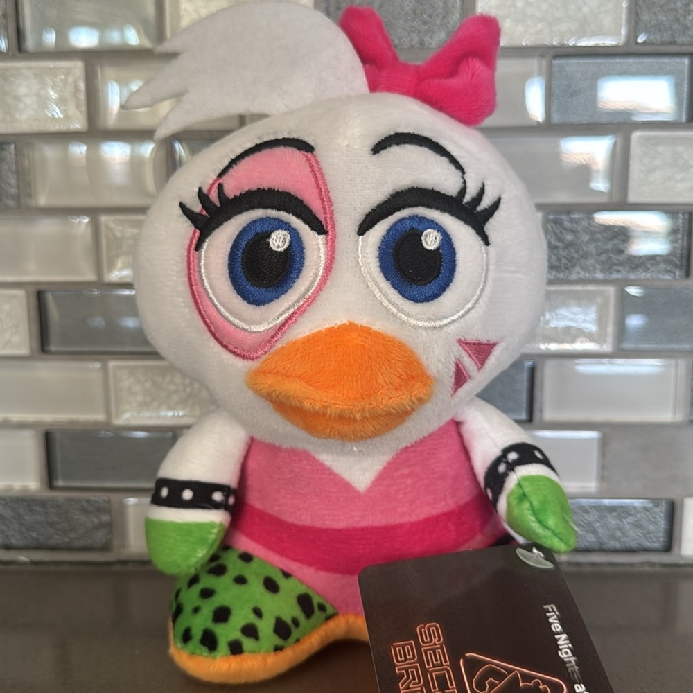 Five Nights At Freddy's Security Breach Glam Rock CHICA Plush / 7” / BRAND NEW